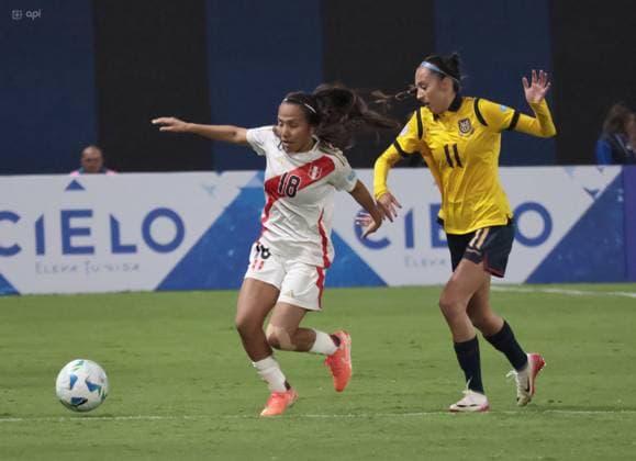 COPA AMERICA FEMENINA ECUADOR VS PERU July 15, 2025 Meeting between Ecuador VS Peru for Copa America Femenina at the Banco Guayaquil stadium QUITO PICHINCHA ECUADOR Copyright: xHENRYxLAPOx