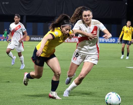 COPA AMERICA FEMENINA ECUADOR VS PERU July 15, 2025 Meeting between Ecuador VS Peru for Copa America Femenina at the Banco Guayaquil stadium QUITO PICHINCHA ECUADOR Copyright: xHENRYxLAPOx