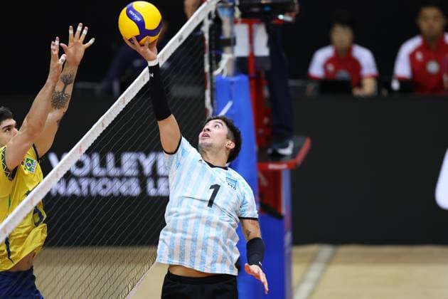 Matias Sanchez Pages (ARG), JULY 16, 2025 - Volleyball : FIVB Volleyball Nations League 2025 Men s Preliminary Round match between Argentina - Brazil at Chiba Port Arena, Chiba, Japan. Noxthirdxpartyxsales  aflo_297838775