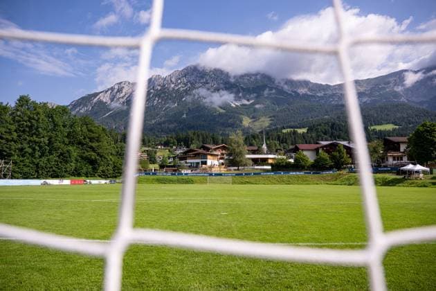 15 07 2025, Football, Season 2025 2026, 2 Bundesliga, Preparation, VfL Bochum summer training camp in Scheffau am Wilden Kaiser, overview from the pitch with mountains in the background, xRHR PHOTO YYx Copyright: RHR-FOTOx RHR-FOTO YY