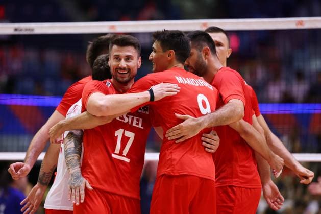 Turkey team group, Mannschaftsbild, Totale (TUR), JULY 16, 2025 - Volleyball : FIVB Volleyball Nations League 2025 Men s Preliminary Round match between Turkey - United States at Chiba Port Arena, Chiba, Japan. Noxthirdxpartyxsales  aflo_297848431