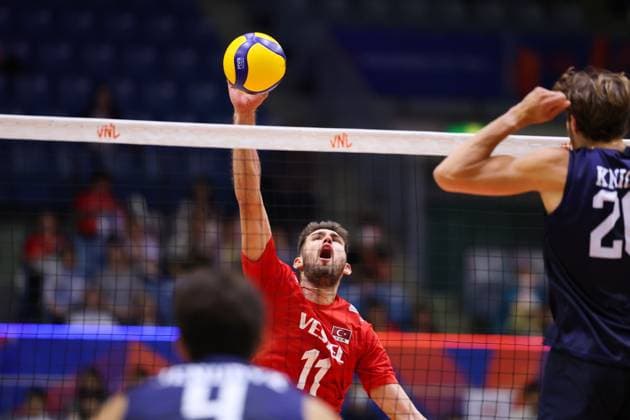 Mirza Lagumdzija (TUR), JULY 16, 2025 - Volleyball : FIVB Volleyball Nations League 2025 Men s Preliminary Round match between Turkey - United States at Chiba Port Arena, Chiba, Japan. Noxthirdxpartyxsales  aflo_297848492