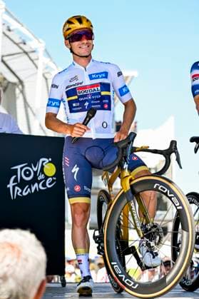 Tour de France 2025 Stage 11 TOULOUSE, FRANCE - JULY 16 : Evenepoel Remco (BEL) of Soudal - Quick Step on stage before the start of the race during stage 11 of the 112th edition of Tour de France an UCI World Tour 2.UWT cycling road race stage for Men Elite of 154 km with start in Toulouse and finish in Toulouse on July 16, 2025 in Toulouse, France, 16 07 2025 ( Motordriver Kenny Verfaillie - Toulouse France  Copyright: xJanxDexMeuleneirx