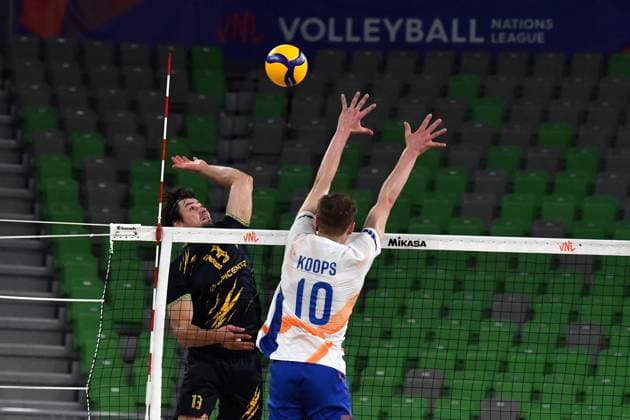Ljubljana, Slovenia, 16th July 2024: Vasyl Tupchii of Ukraine (L) in action against Tom Koops of Netherlands (R) during the IVNL Volleyball Nations League, Week 3 match, between Ukraine and Netherlands at Arena Stozice, Ljubljana, Slovenia. (Natasa Kupljenik SPP) Copyright: xNatasaxKupljenikx xSPPx SPP_1015254
