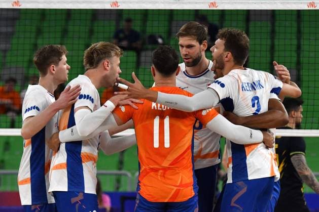 Ljubljana, Slovenia, 16th July 2024: Team Netherlands celebrate score during the IVNL Volleyball Nations League, Week 3 match, between Ukraine and Netherlands at Arena Stozice, Ljubljana, Slovenia. (Natasa Kupljenik SPP) Copyright: xNatasaxKupljenikx xSPPx SPP_1015258