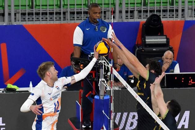 Ljubljana, Slovenia, 16th July 2024: Bennie Junior Tuinstra of Netherlands (L) in action against Vasyl Tupchii of Ukraine during the IVNL Volleyball Nations League, Week 3 match, between Ukraine and Netherlands at Arena Stozice, Ljubljana, Slovenia. (Natasa Kupljenik SPP) Copyright: xNatasaxKupljenikx xSPPx SPP_1015268