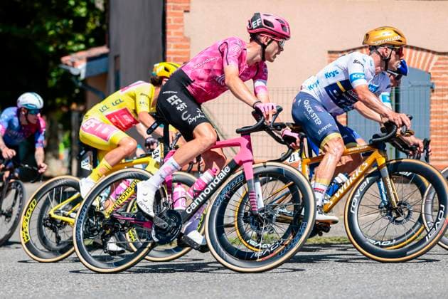 Tour de France 2025 Stage 11 TOULOUSE, FRANCE - JULY 16 : Baudin Alex (FRA) of EF Education - Easypost, Evenepoel Remco (BEL) of Soudal - Quick Step in action pictured during stage 11 of the 112th edition of Tour de France an UCI World Tour 2.UWT cycling road race stage for Men Elite of 154 km with start in Toulouse and finish in Toulouse on July 16, 2025 in Toulouse, France, 16 07 2025 ( Motordriver Kenny Verfaillie - Toulouse France  Copyright: xLucaxBettinix