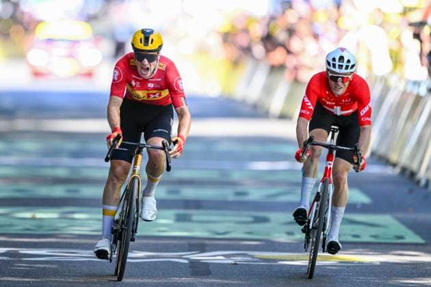 Tour de France 2025 Stage 11 TOULOUSE, FRANCE - JULY 16 : Abrahamsen Jonas (NOR) of Uno-X Mobility celebrating his victory, Schmid Mauro (SUI) of Team Jayco AlUla during stage 11 of the 112th edition of Tour de France an UCI World Tour 2.UWT cycling road race stage for Men Elite of 154 km with start in Toulouse and finish in Toulouse on July 16, 2025 in Toulouse, France, 16 07 2025 ( Motordriver Kenny Verfaillie - Toulouse France  Copyright: xVincentxKalutx