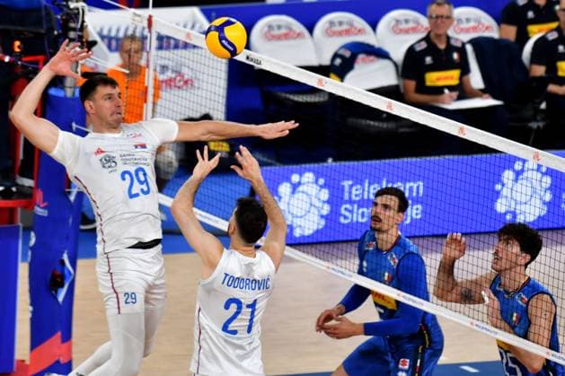 Ljubljana, Slovenia, 16th July 2024: Aleksandar Nedeljkovic of Serbia (L) in action during the IVNL Volleyball Nations League, Week 3 match, between Serbia and Italy at Arena Stozice, Ljubljana, Slovenia. (Natasa Kupljenik SPP) Copyright: xNatasaxKupljenikx xSPPx SPP_1015538
