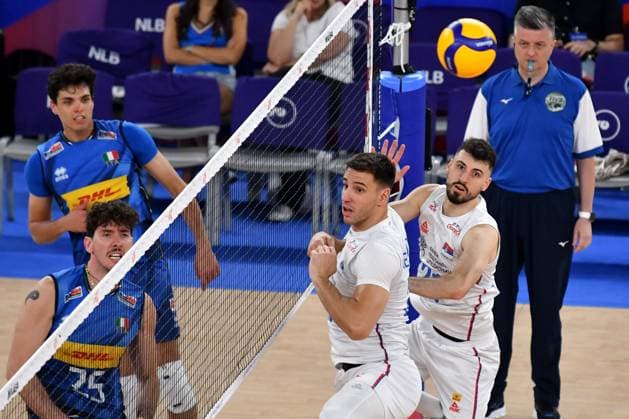 Ljubljana, Slovenia, 16th July 2024: Vuk Todorovic of Serbia (C) in action during the IVNL Volleyball Nations League, Week 3 match, between Serbia and Italy at Arena Stozice, Ljubljana, Slovenia. (Natasa Kupljenik SPP) Copyright: xNatasaxKupljenikx xSPPx SPP_1015533