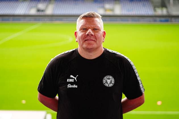 Timo Brockmueller Holstein Kiel bus driver GER, Holstein Kiel, 2 Bundesliga, portraettermin 2025 2026 GER, Holstein Kiel, 2 Bundesliga, portraettermin 2025 2026 Kiel Copyright: xEibner-Pressefoto MarcelxvonxFehrnx EP_MFN