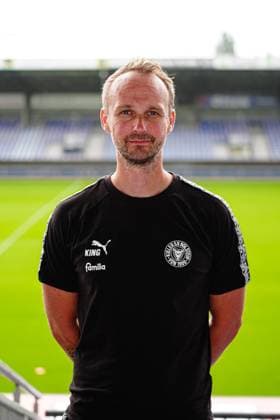 Timm Pfluegler Holstein Kiel Physiotherapist GER, Holstein Kiel, 2 Bundesliga, Portraettermin 2025 2026 GER, Holstein Kiel, 2 Bundesliga, Portraettermin 2025 2026 Kiel Copyright: xEibner-Pressefoto MarcelxvonxFehrnx EP_MFN