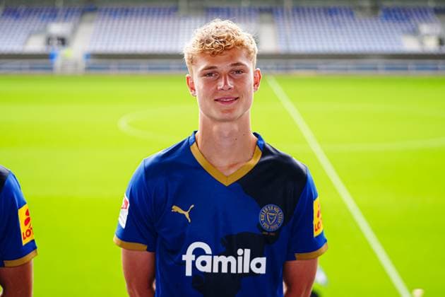 Kasper Davidsen Holstein Kiel 15 GER, Holstein Kiel, 2 Bundesliga, Portraettermin 2025 2026 GER, Holstein Kiel, 2 Bundesliga, Portraettermin 2025 2026 Kiel Copyright: xEibner-Pressefoto MarcelxvonxFehrnx EP_MFN