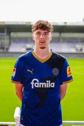 Louis Koester Holstein Kiel 45 GER, Holstein Kiel, 2 Bundesliga, Portraettermin 2025 2026 GER, Holstein Kiel, 2 Bundesliga, Portraettermin 2025 2026 Kiel Copyright: xEibner-Pressefoto MarcelxvonxFehrnx EP_MFN