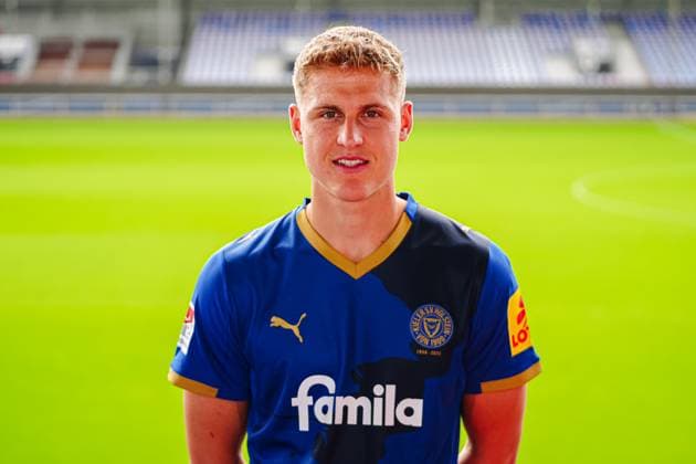 Phil Harres Holstein Kiel 19 GER, Holstein Kiel, 2 Bundesliga, portraettermin 2025 2026 GER, Holstein Kiel, 2 Bundesliga, portraettermin 2025 2026 Kiel Copyright: xEibner-Pressefoto MarcelxvonxFehrnx EP_MFN