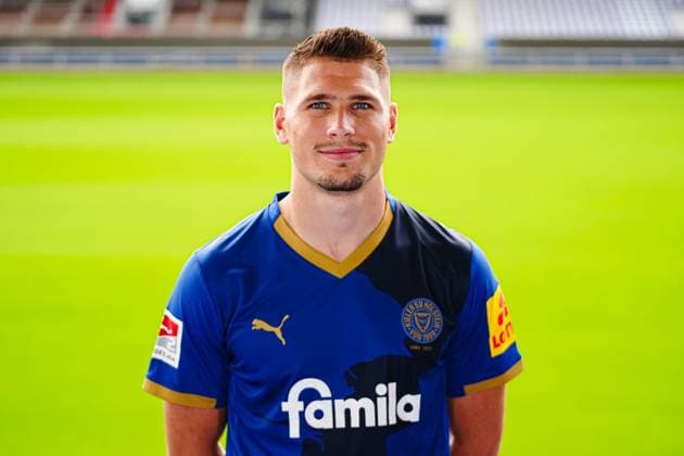 Marcus Mueller Holstein Kiel 25 GER, Holstein Kiel, 2 Bundesliga, Portraettermin 2025 2026 GER, Holstein Kiel, 2 Bundesliga, Portraettermin 2025 2026 Kiel Copyright: xEibner-Pressefoto MarcelxvonxFehrnx EP_MFN
