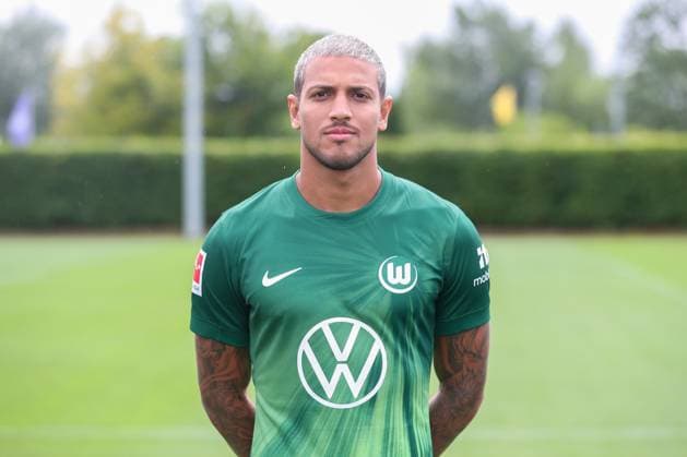 VfL Wolfsburg photo appointment Wolfsburg, 16 07 2025, Vinicius Vini Souza VfL Wolfsburg, 1 Bundesliga, portrait appointment 2025 2026 Wolfsburg