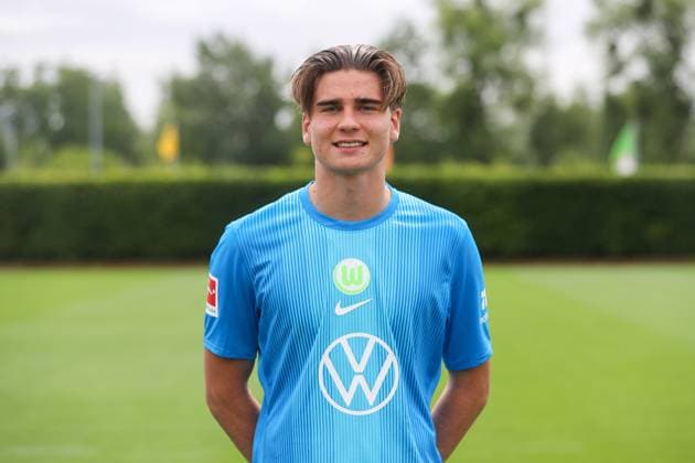 VfL Wolfsburg Photo appointment Wolfsburg, 16 07 2025, Goalkeeper Jakub Zielinski VfL Wolfsburg, 1 Bundesliga, Portrait appointment 2025 2026 Wolfsburg