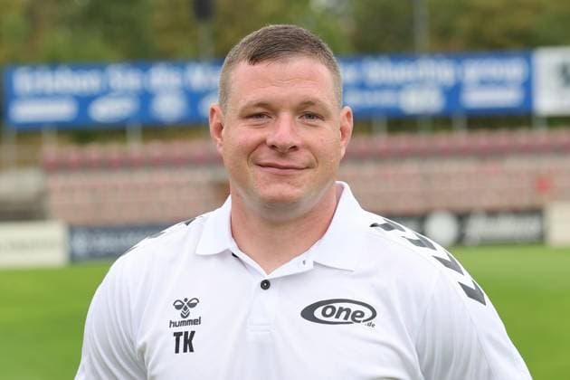 Sport Men Football Soccer Season 2025 26 16 07 2025 Bluechip Arena Meuselwitz ZFC Meuselwitz Team Photo Portrait Tobias Kups Co Coach Meuselwitz Thueringen Germany