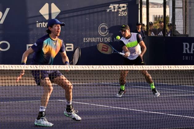 LOS CABOS TENNIS OPEN 2025 LOS CABOS TENNIS OPEN 2025 ROMBOLI SMITH VS TRACY CASH 16072025 LOS CABOS, BAJA CALIFORNIA, MEXICO Photo of Fernando Romboli of Brazil and John Patrick Smith of Australia, during doubles game of Los Cabos Tennis Open 2025 held at the Court 2 of the Cabo Sports Complex of Los Cabos, Baja California, Mexico Photo of Fernando Romboli of Brazil and John Patrick Smith of Australia, during doubles game of Los Cabos Tennis Open 2025 held at the Court 2 of the Cabo Sports Complex of Los Cabos, Baja California, Mexico PHOTO BY IMAGENSHOP AGENCIA FOTOGRAFICA LOS CABOS BAJA CALIFORNIA MEXICO Copyright: xIMAGENSHOPxAGENCIAxFOTOGRAFICAx