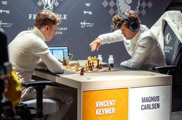 July 16,, 2025 - Las Vegas, Nevada, USA - VINCENT KEYMER and MAGNUS CARLSEN during play at the $750,000 Freestyle Chess Grand Slam event at the Wynn Las Vegas. Las Vegas USA - ZUMAce6_ 0826078304st Copyright: xBrianxCahnx