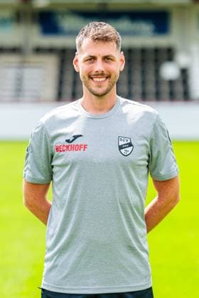 Sascha Naerger, Physiotherapist SC Verl 3 Liga, Porträttermin 2025 2026 GER, Porträttermin SC Verl, Football, 3 Liga, Season 2025 2026, 16 07 2025 GER, Porträttermin SC Verl, Football, 3 Liga, Season 2025 2026, 16 07 2025 Verl Copyright: xEibner-Pressefoto JanxRollingerx EP_JSK