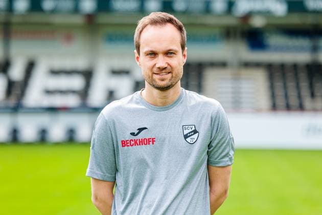 Dr. Simon Eschrig, Internal medicine team doctor SC Verl 3 Liga, portrait appointment 2025 2026 GER, portrait appointment SC Verl, football, 3 Liga, season 2025 2026, 16 07 2025 GER, portrait appointment SC Verl, football, 3 Liga, season 2025 2026, 16 07 2025 Verl Copyright: xEibner-Pressefoto JanxRollingerx EP_JSK