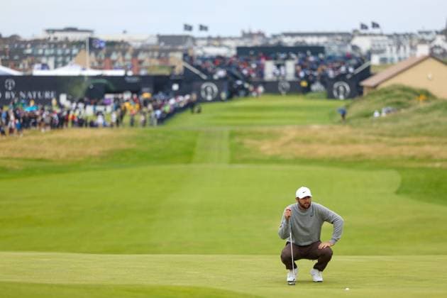 The 153rd Open Championship, Royal Portrush Golf Club, Co. Antrim 17 7 2025 Scottie Scheffler on the 1st green Scottie Scheffler on the 1st green 17 7 2025  Copyright: x INPHO BenxBradyx BB2_6069