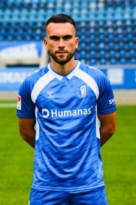 Emir Kuhinja, 1 FC Magdeburg 2 Soccer Bundesliga portrait appointment 2 BL 2025 2026 official photo appointment 1 FC Magdeburg in the Avnet Arena in Magdeburg portrait, portrait, single picture, Germany, Soccer, Men, GER, 16 07 2025 Christian Schroedter