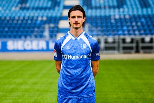 Jean Hugonet, 1 FC Magdeburg 2 Soccer Bundesliga portrait appointment 2 BL 2025 2026 official photo appointment 1 FC Magdeburg in the Avnet Arena in Magdeburg portrait, portrait, single image, Germany, football, men, GER, 16 07 2025 Christian Schroedter