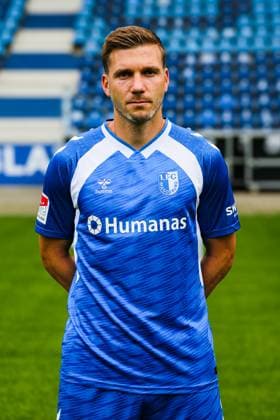 Robert Leipertz, 1 FC Magdeburg 2 Soccer Bundesliga portrait appointment 2 BL 2025 2026 official photo appointment 1 FC Magdeburg in the Avnet Arena in Magdeburg portrait, portrait, single picture, Germany, football, men, GER, 16 07 2025 Christian Schroedter