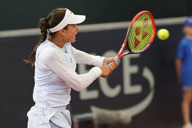 GER, Hamburg, xFSx, ATP250 Womens Tennis Tournament , MSC Hamburg Ladies Open 2025 , Round of 16 ,17 07 2025 v l Viktoriya Tomova BUL plays a backhand Copyright: HMBxMedia FernandoxSoares
