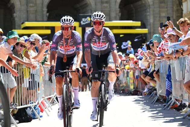 Tour de France 2025 Stage 12 HAUTACAM, FRANCE - JULY 17 : Vermeersch Gianni (BEL) of Alpecin-Deceuninck before the start of the race during stage 12 of the 112th edition of Tour de France an UCI World Tour 2.UWT cycling road race stage for Men Elite of 181 km with start in Auch and finish in Hautacam on July 17, 2025 in Hautacam, France, 17 07 2025 ( Motordriver Kenny Verfaillie - Hautacam France  Copyright: xVincentxKalutx