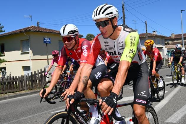 Tour de France 2025 Stage 12 HAUTACAM, FRANCE - JULY 17 : Page Hugo (FRA) of Intermarche - Wanty, De Lie Arnaud (BEL) of Lotto Cycling Team during stage 12 of the 112th edition of Tour de France an UCI World Tour 2.UWT cycling road race stage for Men Elite of 181 km with start in Auch and finish in Hautacam on July 17, 2025 in Hautacam, France, 17 07 2025 ( Motordriver Kenny Verfaillie - Hautacam France  Copyright: xVincentxKalutx