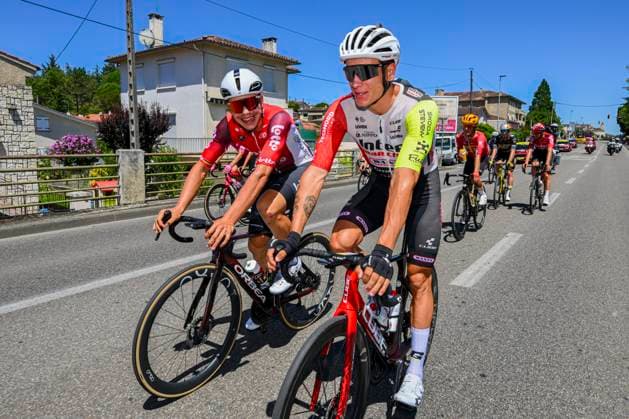 Tour de France 2025 Stage 12 HAUTACAM, FRANCE - JULY 17 : Page Hugo (FRA) of Intermarche - Wanty, De Lie Arnaud (BEL) of Lotto Cycling Team during stage 12 of the 112th edition of Tour de France an UCI World Tour 2.UWT cycling road race stage for Men Elite of 181 km with start in Auch and finish in Hautacam on July 17, 2025 in Hautacam, France, 17 07 2025 ( Motordriver Kenny Verfaillie - Hautacam France  Copyright: xVincentxKalutx