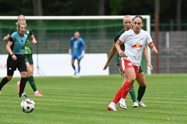 Football, Women, Test match, RB Leipzig - VfL Wolfsburg