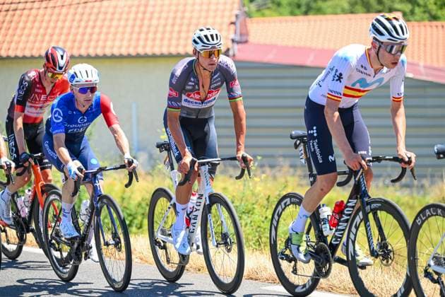 Tour de France 2025 Stage 12 HAUTACAM, FRANCE - JULY 17 : Van Der Poel Mathieu (NED) of Alpecin - Deceuninck in action during stage 12 of the 112th edition of Tour de France an UCI World Tour 2.UWT cycling road race stage for Men Elite of 181 km with start in Auch and finish in Hautacam on July 17, 2025 in Hautacam, France, 17 07 2025 ( Motordriver Kenny Verfaillie - Hautacam France  Copyright: xVincentxKalutx