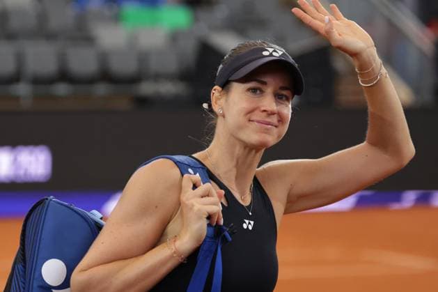 GER, Hamburg, xFSx, ATP250 Womens Tennis Tournament , MSC Hamburg Ladies Open 2025 , Round of 16 ,17 07 2025 v l Anna Bondar HUN thanks the fans Copyright: HMBxMedia FernandoxSoares