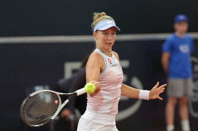 GER, Hamburg, xFSx, ATP250 Womens Tennis Tournament , MSC Hamburg Ladies Open 2025 , Round of 16 ,17 07 2025 v l Sinja Kraus AUT plays a forehand Copyright: HMBxMedia FernandoxSoares