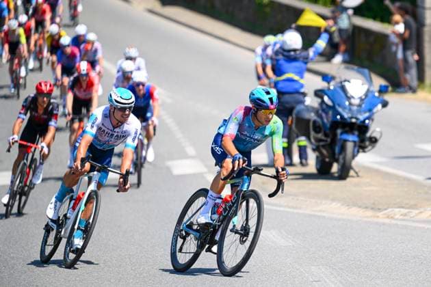Tour de France 2025 Stage 12 HAUTACAM, FRANCE - JULY 17 : Rider of Astana Qazaqstan Team in action during stage 12 of the 112th edition of Tour de France an UCI World Tour 2.UWT cycling road race stage for Men Elite of 181 km with start in Auch and finish in Hautacam on July 17, 2025 in Hautacam, France, 17 07 2025 ( Motordriver Kenny Verfaillie - Hautacam France  Copyright: xVincentxKalutx