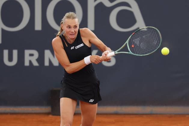 GER, Hamburg, xFSx, ATP250 Womens Tennis Tournament , MSC Hamburg Ladies Open 2025 , Round of 16 ,17 07 2025 v l Dayana Yastremska UKR plays a backhand Copyright: HMBxMedia FernandoxSoares