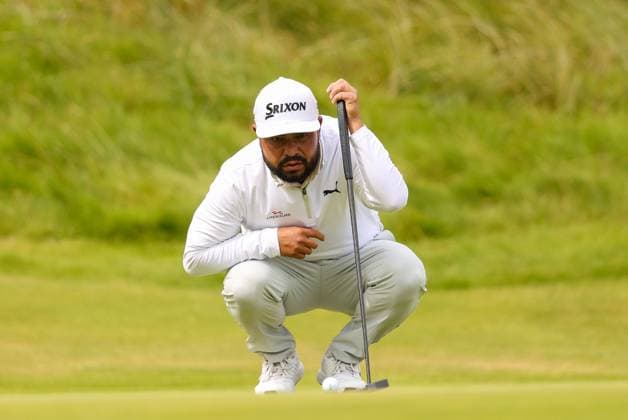The 153rd Open Championship, Royal Portrush Golf Club, Co. Antrim 17 7 2025 JJ Spaun lines up putt on the 18th JJ Spaun lines up putt on the 18th 17 7 2025  Copyright: x INPHO BenxBradyx BB3_3834