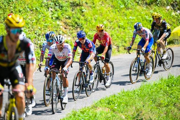 Tour de France 2025 Stage 12 HAUTACAM, FRANCE - JULY 17 : Onley Oscar (GBR) of Team Picnic PostNL in action during stage 12 of the 112th edition of Tour de France an UCI World Tour 2.UWT cycling road race stage for Men Elite of 181 km with start in Auch and finish in Hautacam on July 17, 2025 in Hautacam, France, 17 07 2025 ( Motordriver Kenny Verfaillie - Hautacam France  Copyright: xVincentxKalutx