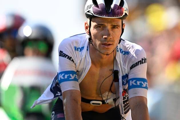 Tour de France 2025 Stage 12 HAUTACAM, FRANCE - JULY 17 : Evenepoel Remco (BEL) of Soudal - Quick Step at the finish line during stage 12 of the 112th edition of Tour de France an UCI World Tour 2.UWT cycling road race stage for Men Elite of 181 km with start in Auch and finish in Hautacam on July 17, 2025 in Hautacam, France, 17 07 2025 ( Motordriver Kenny Verfaillie - Hautacam France  Copyright: xJanxDexMeuleneirx
