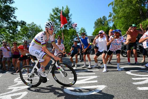 Tour de France 2025 Stage 12 HAUTACAM, FRANCE - JULY 17 : Pogacar Tadej (SLO) of UAE Team Emirates - XRG in action during stage 12 of the 112th edition of Tour de France an UCI World Tour 2.UWT cycling road race stage for Men Elite of 181 km with start in Auch and finish in Hautacam on July 17, 2025 in Hautacam, France, 17 07 2025 ( Motordriver Kenny Verfaillie - Hautacam France  Copyright: xVincentxKalutx