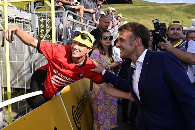 Sport Bilder des Tages French President Emmanuel Macron pictured after stage 12 of the 2025 Tour de France cycling, from Auch to Hautacam (181 km), on Thursday 17 July 2025 in France. The 112th edition of the Tour de France starts on Saturday 5 July in Lille, France, and will finish in Paris, France on the 27th of July. DIRKxWAEM  x129449638x