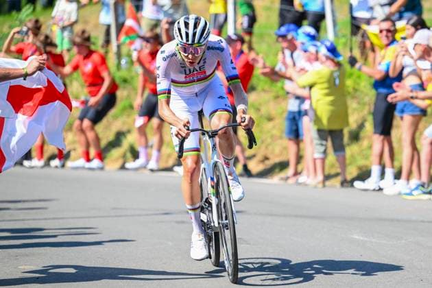Tour de France 2025 Stage 12 HAUTACAM, FRANCE - JULY 17 : Pogacar Tadej (SLO) of UAE Team Emirates - XRG attacking during stage 12 of the 112th edition of Tour de France an UCI World Tour 2.UWT cycling road race stage for Men Elite of 181 km with start in Auch and finish in Hautacam on July 17, 2025 in Hautacam, France, 17 07 2025 ( Motordriver Kenny Verfaillie - Hautacam France  Copyright: xVincentxKalutx