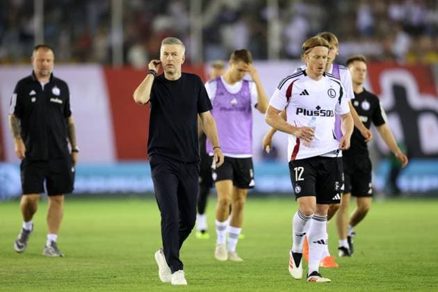 Fußball, EL-Quali, FC Aqtöbe - Legia Warschau AKTOBE 17.07.2025 REWANZOWY MECZ I RUNDA ELIMINACYJNA LIGA EUROPY SEZON 2025 26: FK AKTOBE - LEGIA WARSZAWA --- UEFA EUROPA LEAGUE FIRST QUALIFYING ROUND SECOND MATCH: FC AKTOBE - LEGIA WARSAW EDWARD IORDANESCU RADOVAN PANKOV FOT. PIOTR KUCZA FOTOPYK NEWSPIX.PL --- newspix.pl POLAND OUT! 