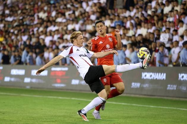 Fußball, EL-Quali, FC Aqtöbe - Legia Warschau AKTOBE 17.07.2025 REWANZOWY MECZ I RUNDA ELIMINACYJNA LIGA EUROPY SEZON 2025 26: FK AKTOBE - LEGIA WARSZAWA --- UEFA EUROPA LEAGUE FIRST QUALIFYING ROUND SECOND MATCH: FC AKTOBE - LEGIA WARSAW RADOVAN PANKOV ORALCHAN OMIRTAJEW FOT. PIOTR KUCZA FOTOPYK NEWSPIX.PL --- newspix.pl POLAND OUT! 