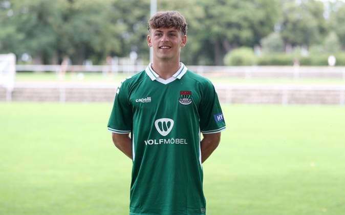 1 FC Schweinfurt 05, 3 Liga, Porträttermin 2025 2026 Valentin Schmitt 1 FC Schweinfurt 05 , single picture, portrait, landscape format Schweinfurt Sachs Stadion Bayern Germany